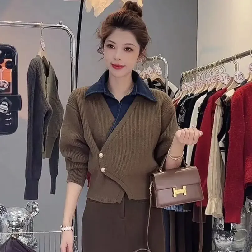 Winter Clothing Offer - Polo da donna lavorata a maglia