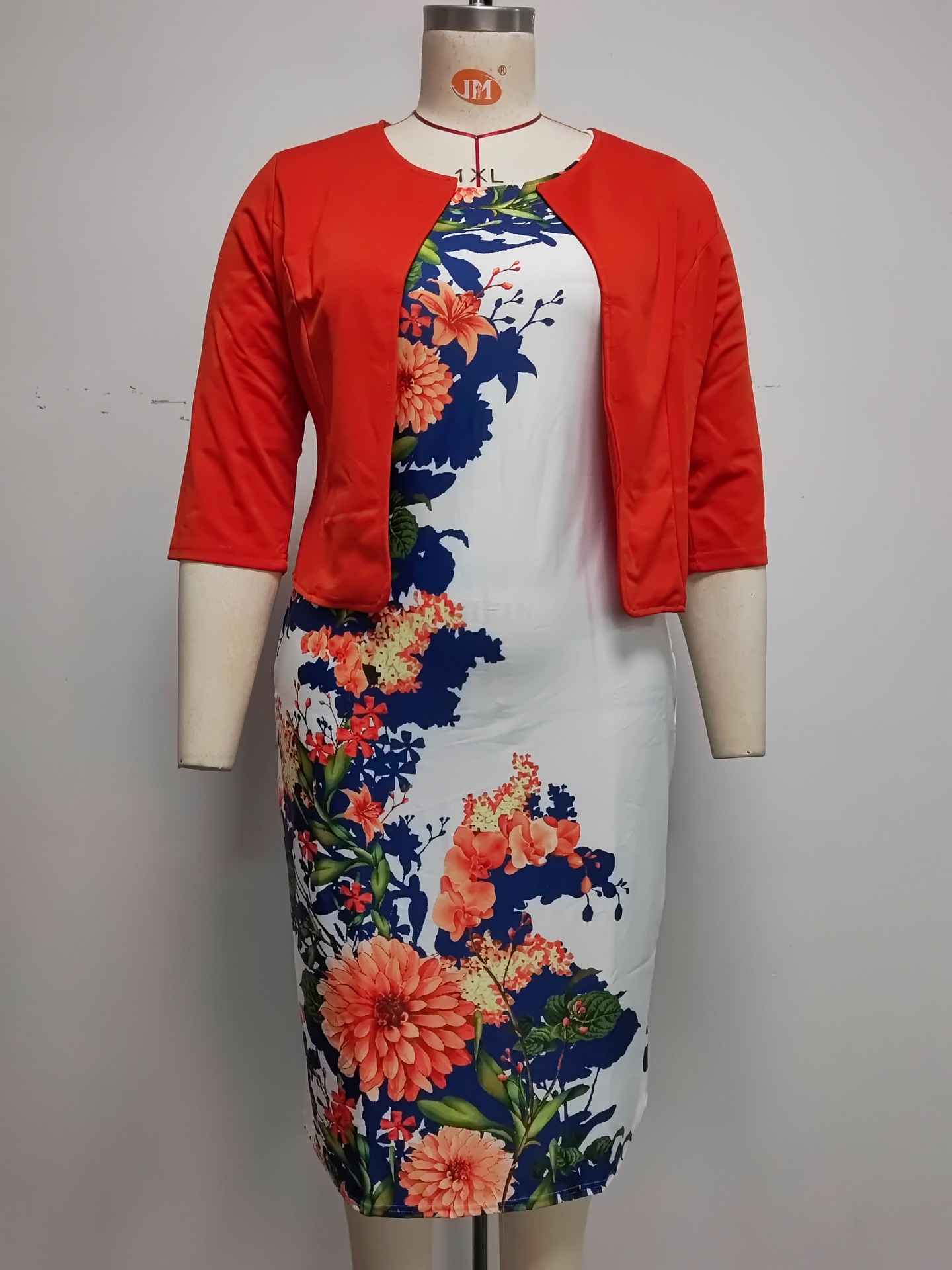 Set Moda Donna con Maniche Lun - Winter Clothing Women Pakistan recensione e prezzo