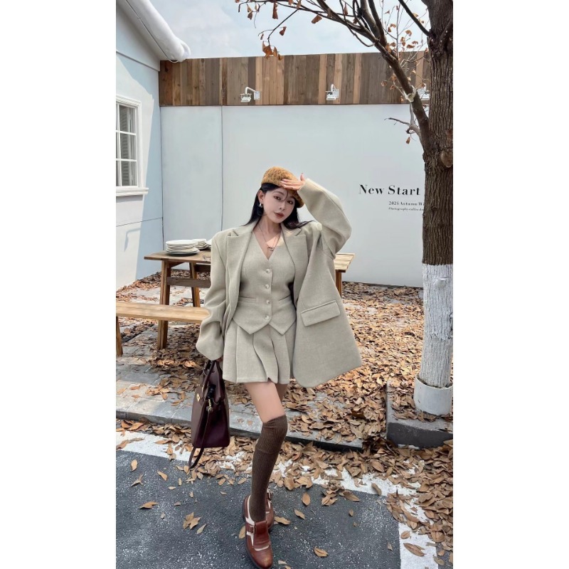 Shpmishal Set Tre Pezzi di Alt - Winter Clothing Kit recensione e prezzo
