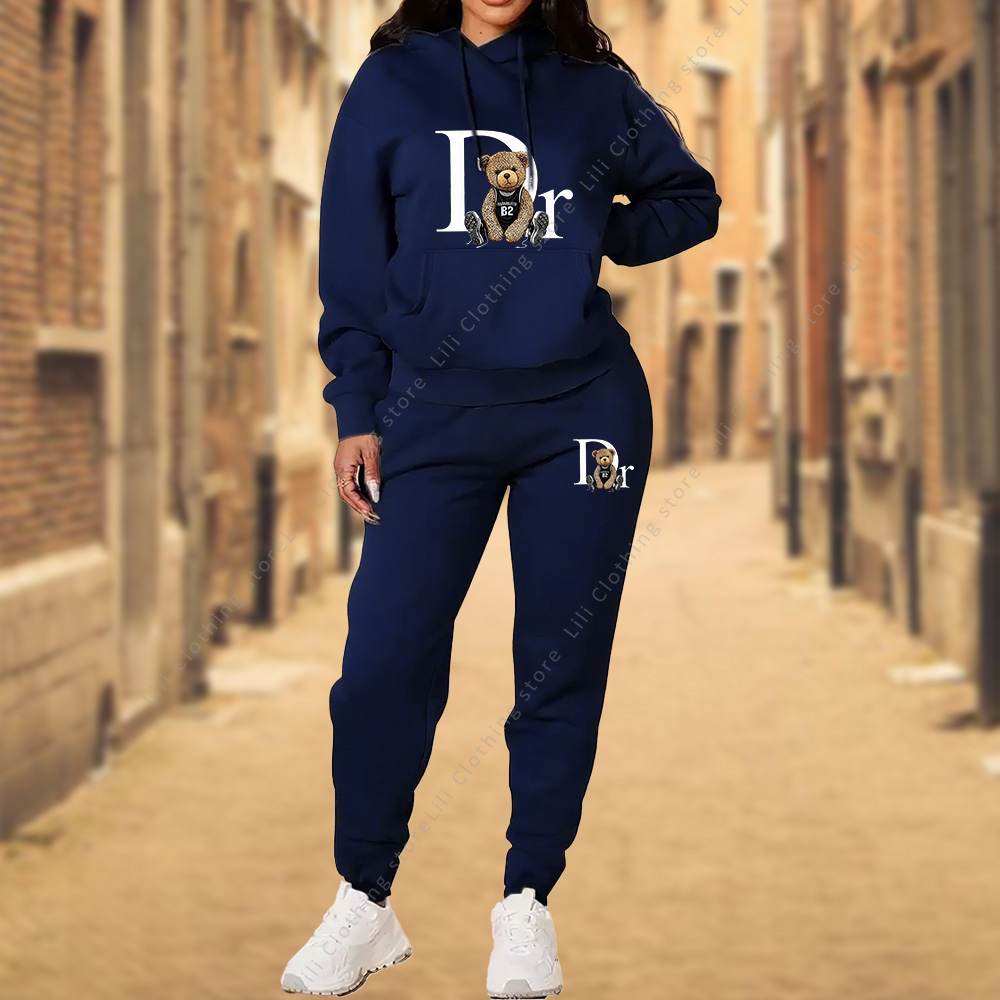 Tuta da donna Abiti firmati es - Winter Clothing Kit recensione e prezzo